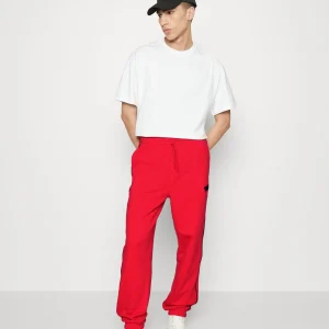 de garantie authentique Levi’s Graphic Piping – Pantalon De Survêtement – Flame Scarlet 9