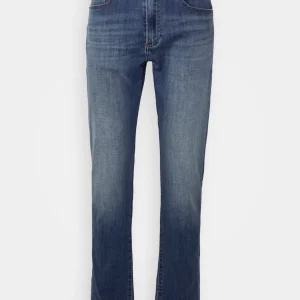 soldes ligne GAP Soft Weka Pass – Jean Slim – Medium Indigo 13