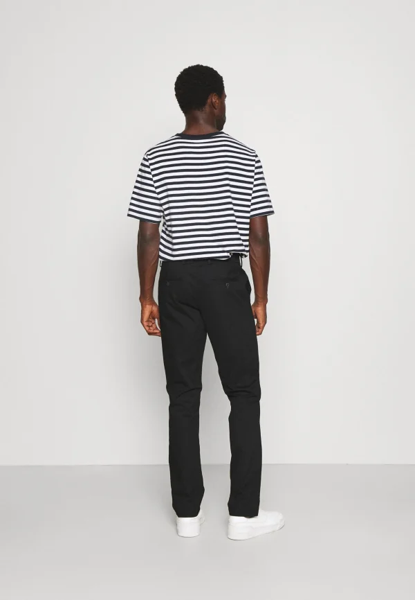 boutiqued pas cher GAP Essential Slim Fit – Chino – Black Moss 4